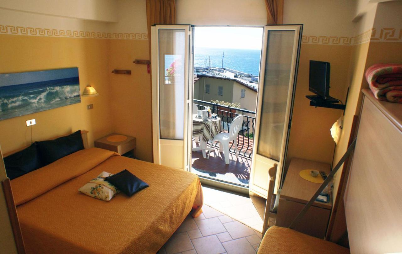 Albergo La Pineta Andora Exterior photo